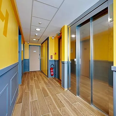 Hotel With Rooftop Access - 4p - Vanves Paris