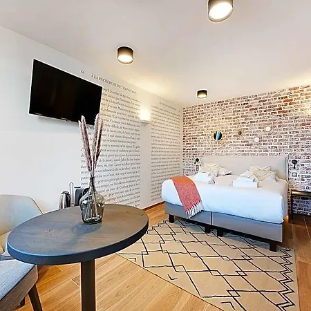 Hotel With Rooftop Access - 4p - Vanves