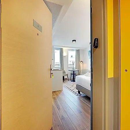 With Rooftop Access - 4p - Vanves Hotel Paris