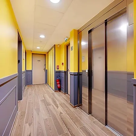 With Rooftop Access - 4p - Vanves Hotel 3*
